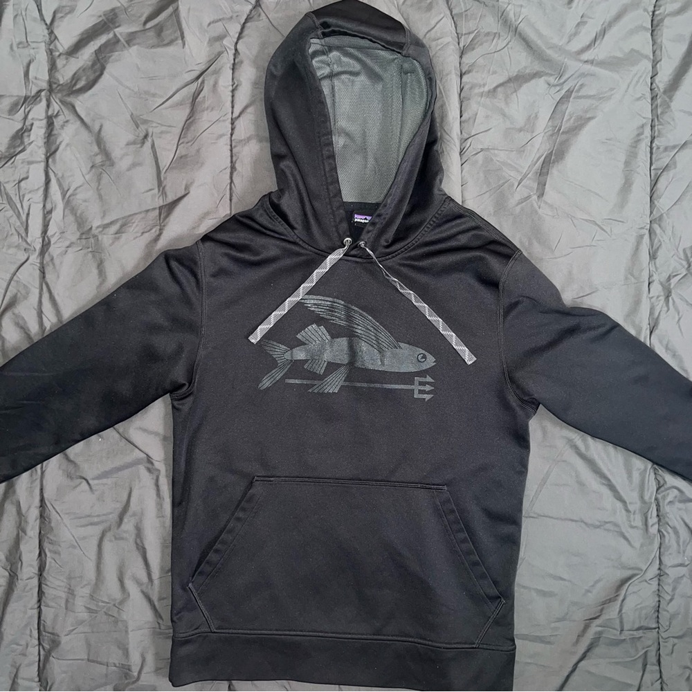 Men’s Small Patagonia Hoodie Pullover Fish Design
